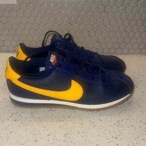 Nike Cortez Navy with Yellow Swoosh Retro Trainer Sneakers W8 M6.5
